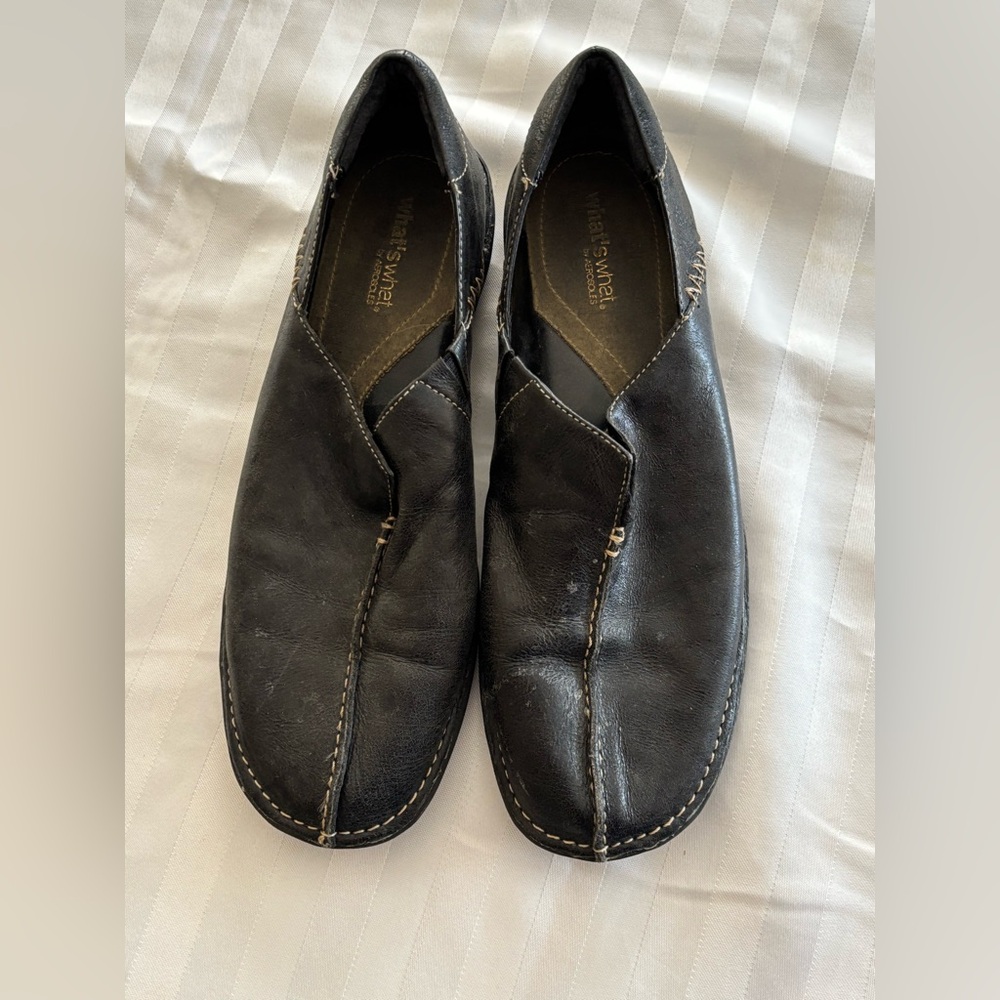 What's What by Aerosoles Womens 8 1/2 M Black Slip-Ons (Good Condition)